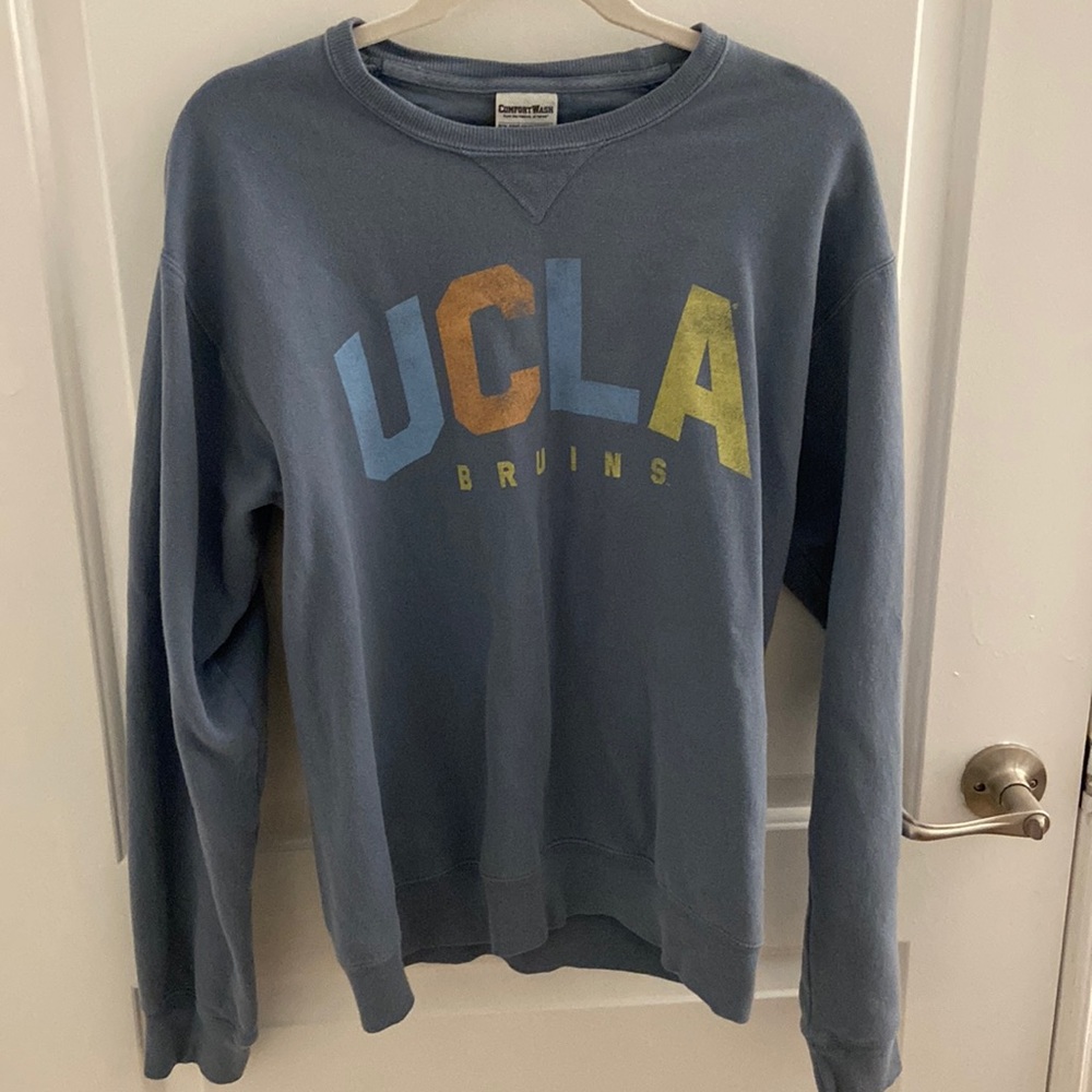 UCLA crewneck!